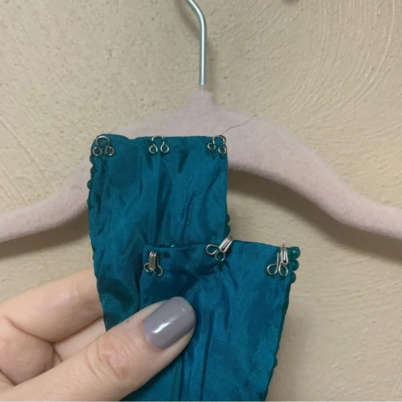 Cache Vintage Silk Beaded Gown - Picture 9 of 13